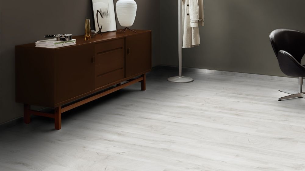 Купить Ламинат Kaindl Easy Touch Premium Plank High Gloss 8/32 О251 HG Дуб Сноу