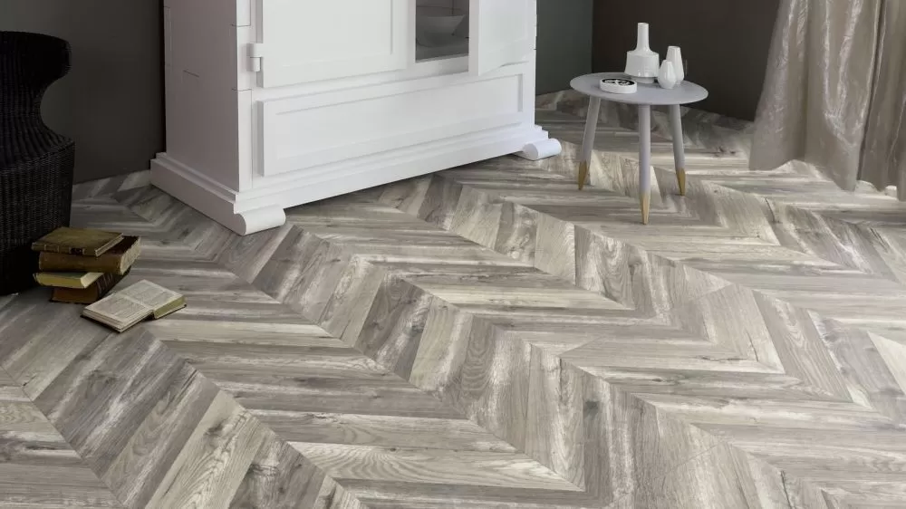 Купить Ламинат Kaindl Natural Touch Wide Plank 8/32 К4439 RH Дуб Корнборг