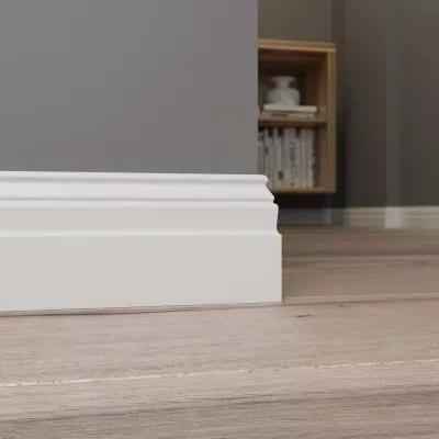 Плинтус Ultrawood арт. Base 0022 (2440 x 80 x 12 мм.)