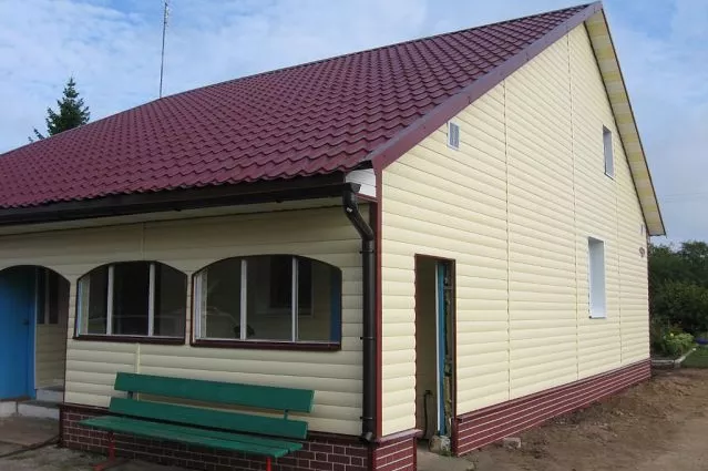 Фасадная сайдинговая панель Фасад из сайдинга